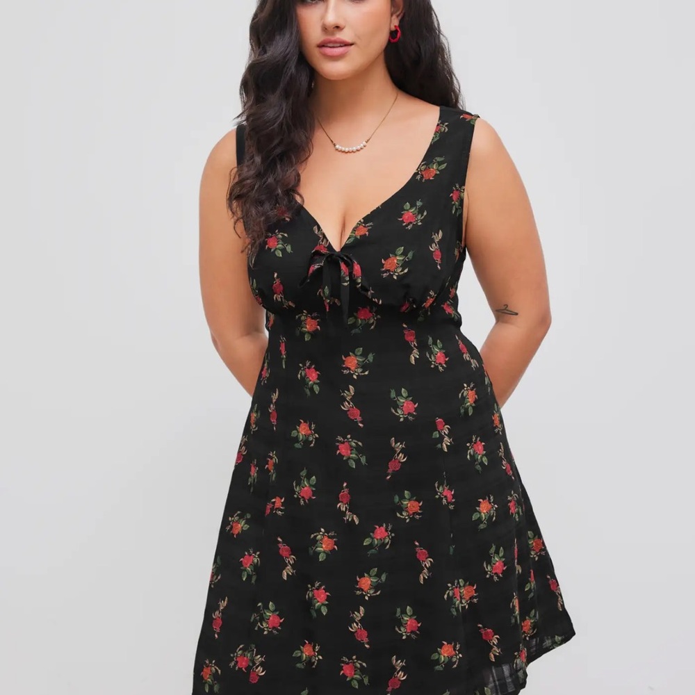 Cider Black Floral Dress